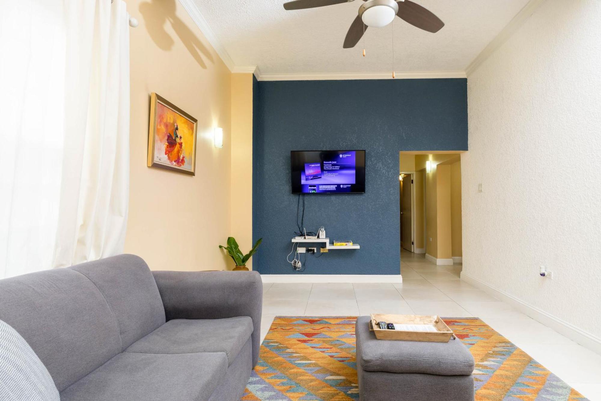 קינגסטון Choose To Be Happy At The Westbury - Two Bedroom Apartment מראה חיצוני תמונה