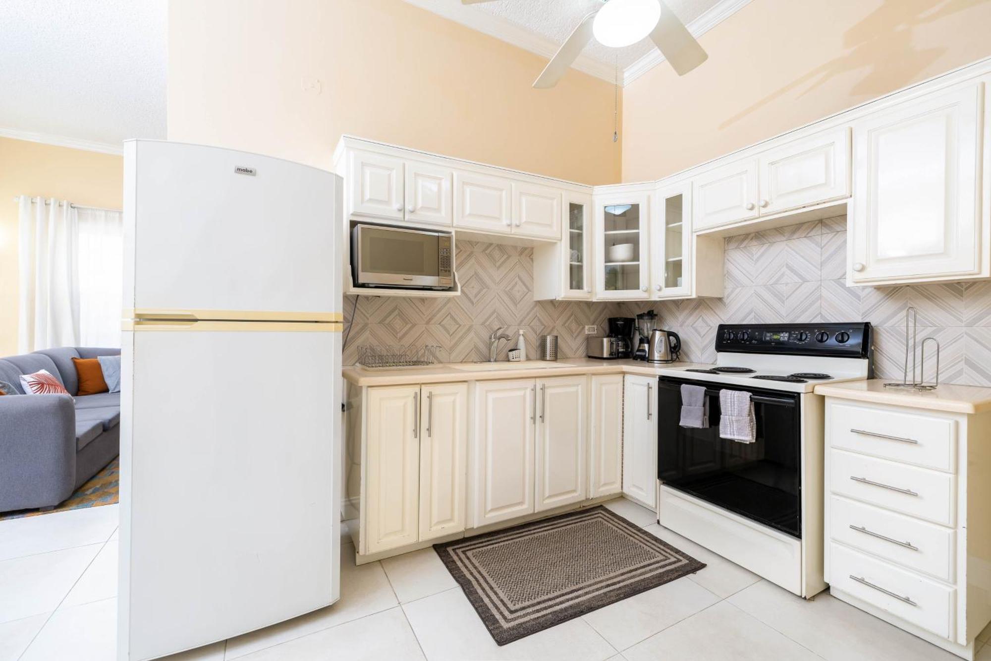 קינגסטון Choose To Be Happy At The Westbury - Two Bedroom Apartment מראה חיצוני תמונה