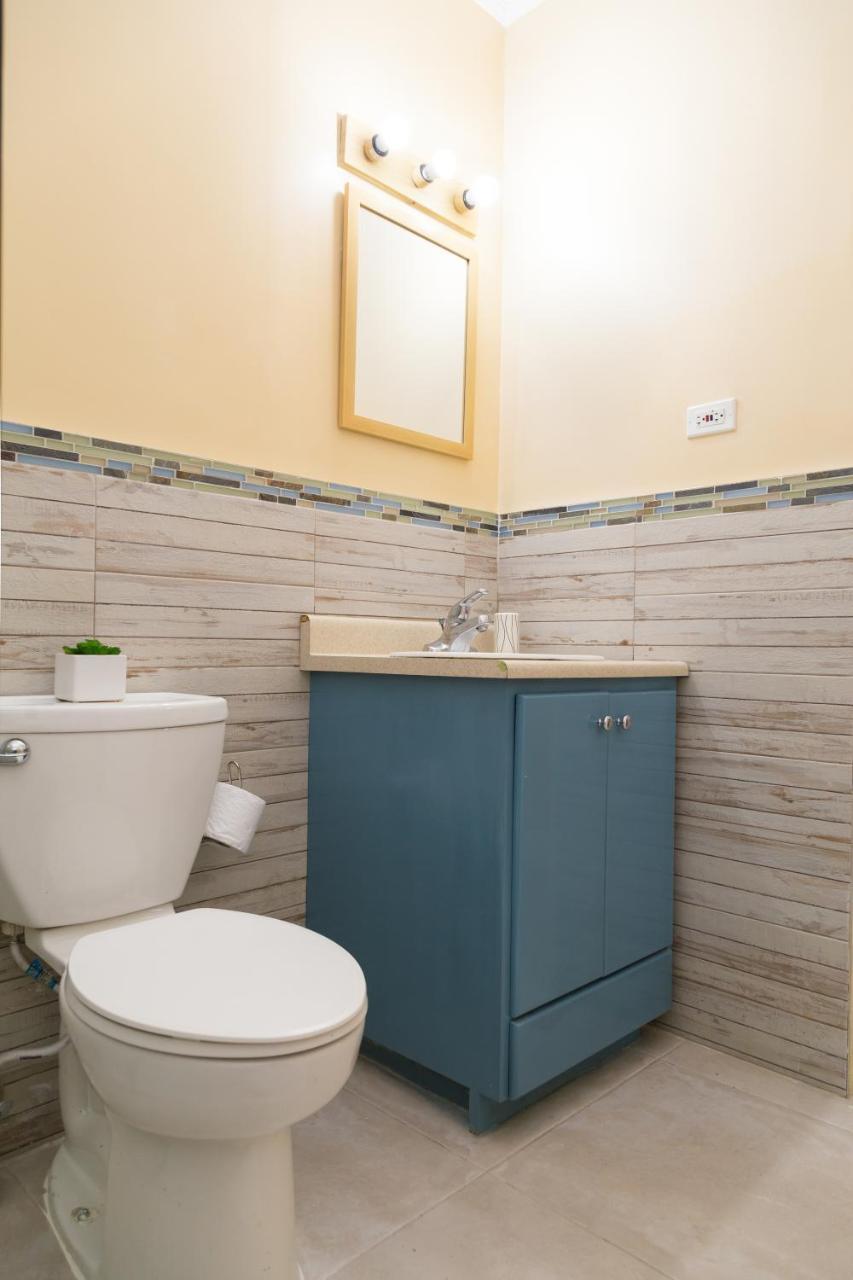 קינגסטון Choose To Be Happy At The Westbury - Two Bedroom Apartment מראה חיצוני תמונה